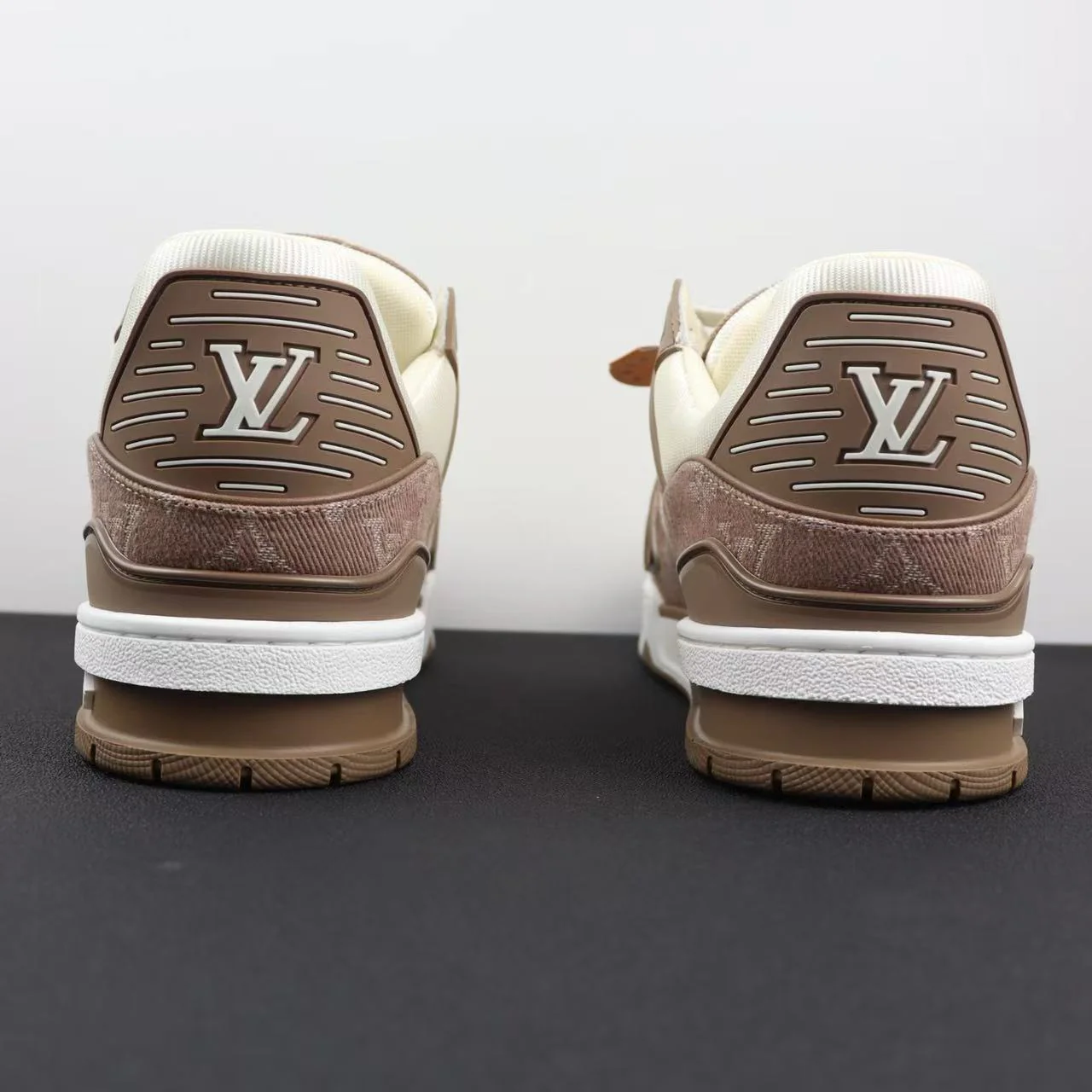 LV Trainers Brown - Image 4