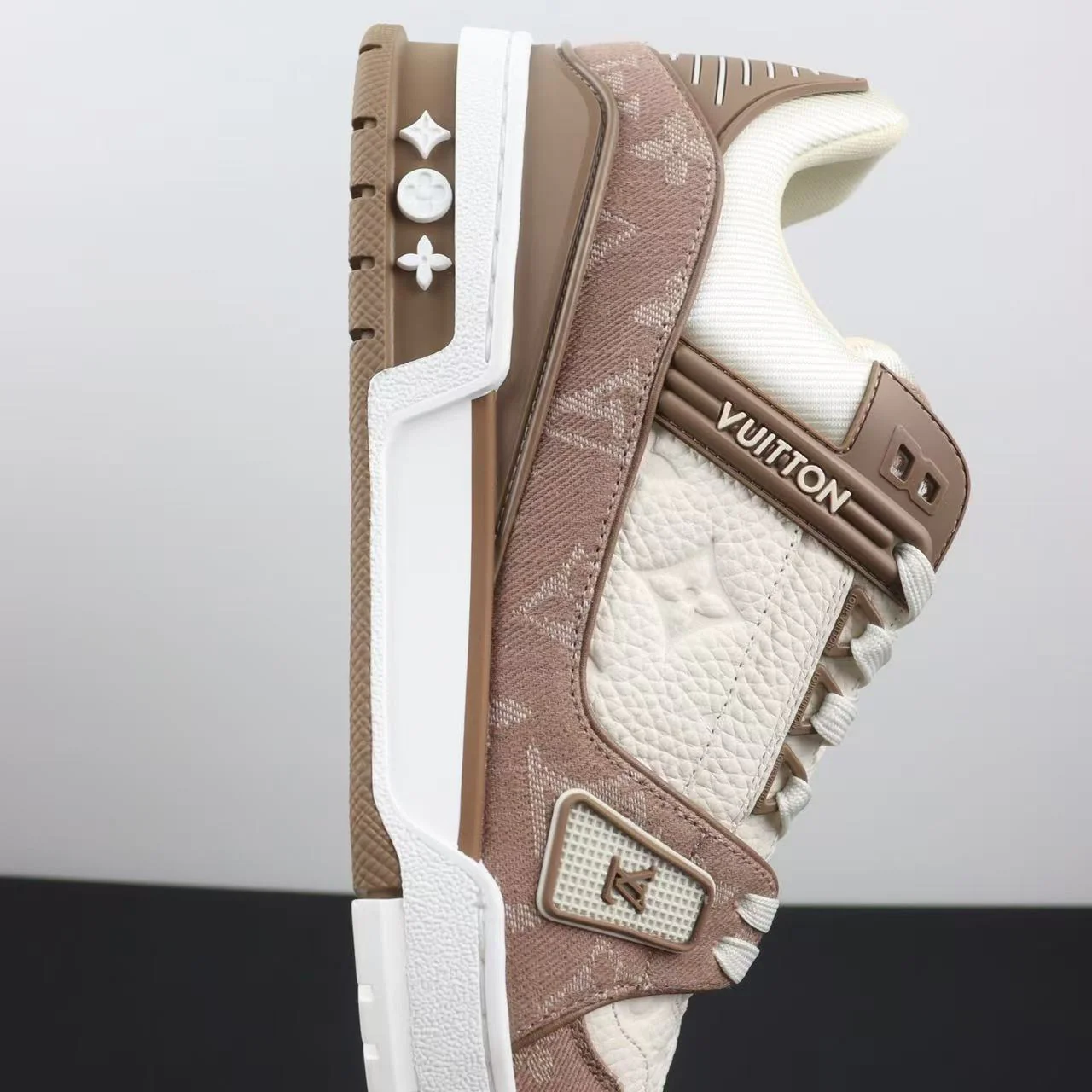 LV Trainers Brown - Image 8