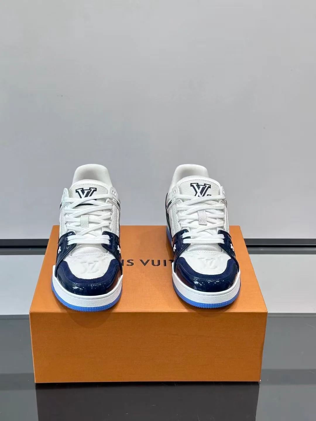 LV Trainers Cool Blue - Image 2