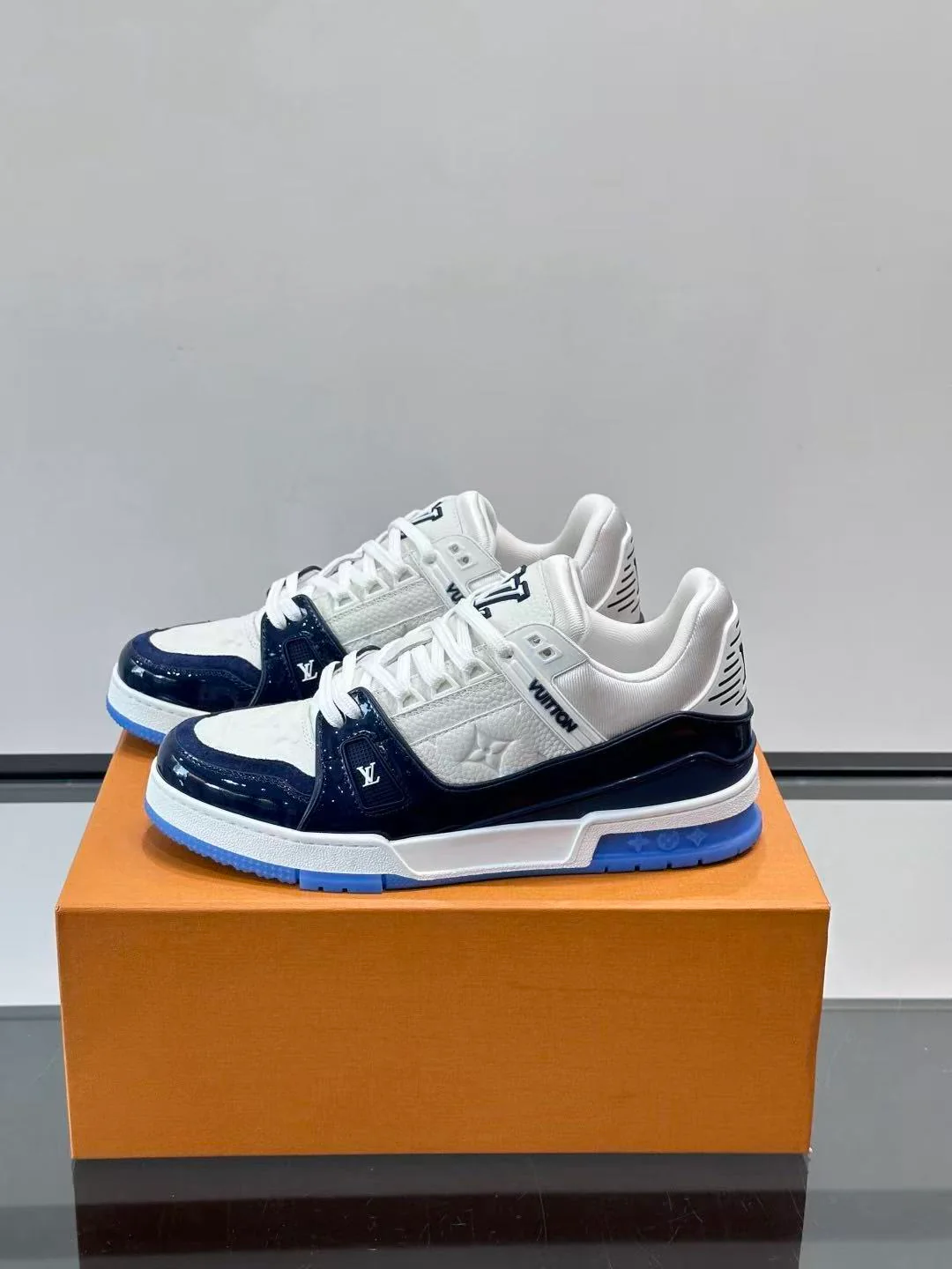 LV Trainers Cool Blue - Image 3