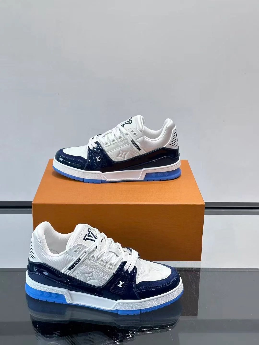 LV Trainers Cool Blue - Image 9