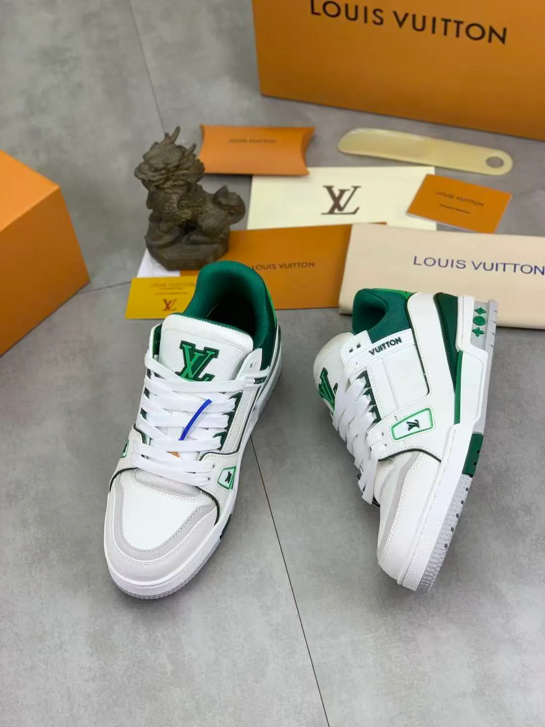 LV Trainers Green White - Image 5