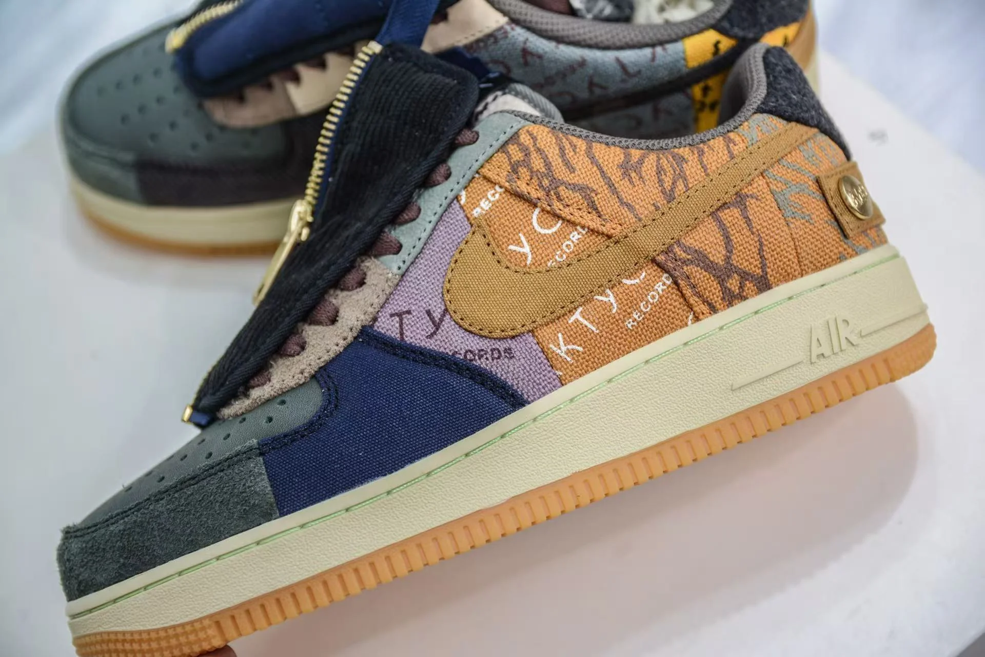 AF1 Travis Scott Cactus Jack - Image 6