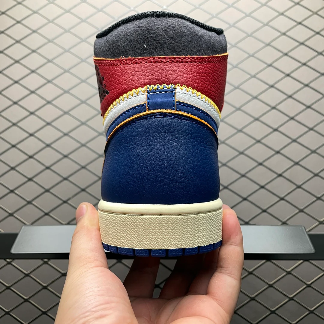 AJ1 Retro High Union LA Blue Toe - Image 3