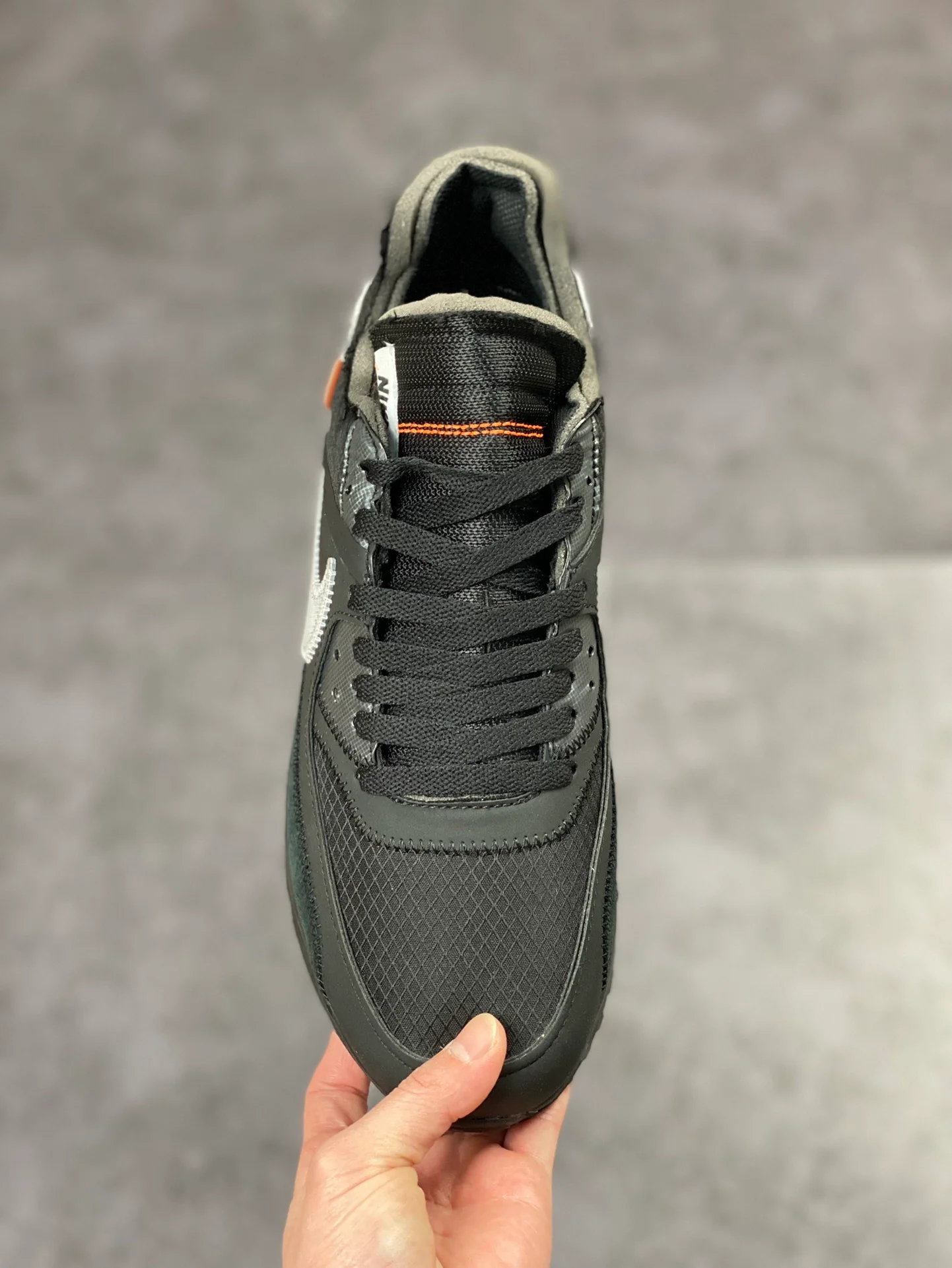 AM90 X OW Black - Image 9