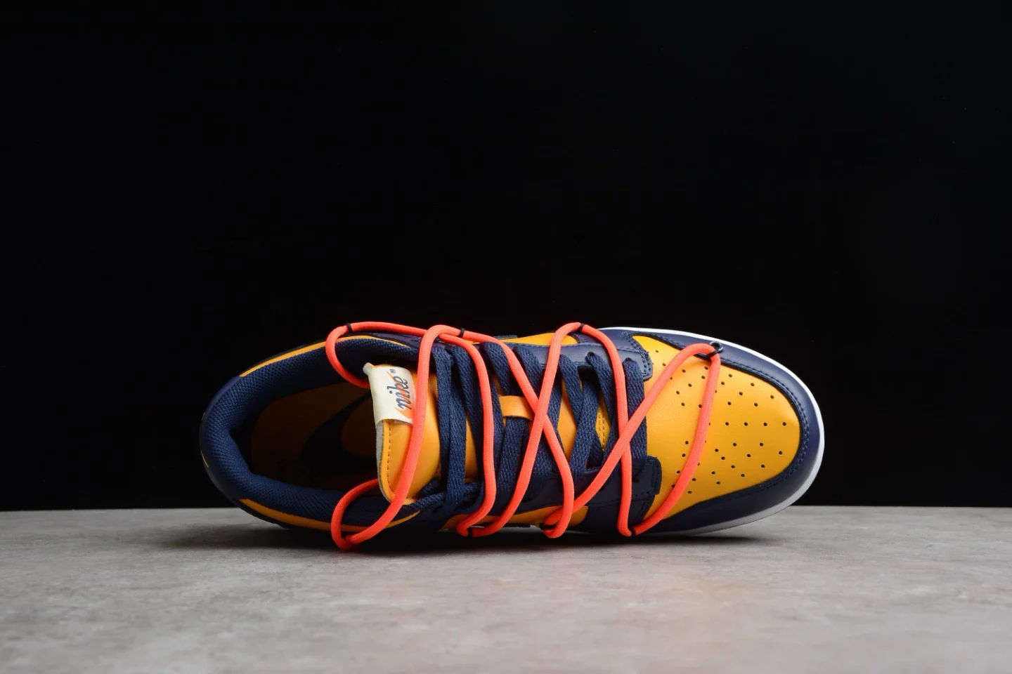 Dunk Low X OW University Gold - Image 5