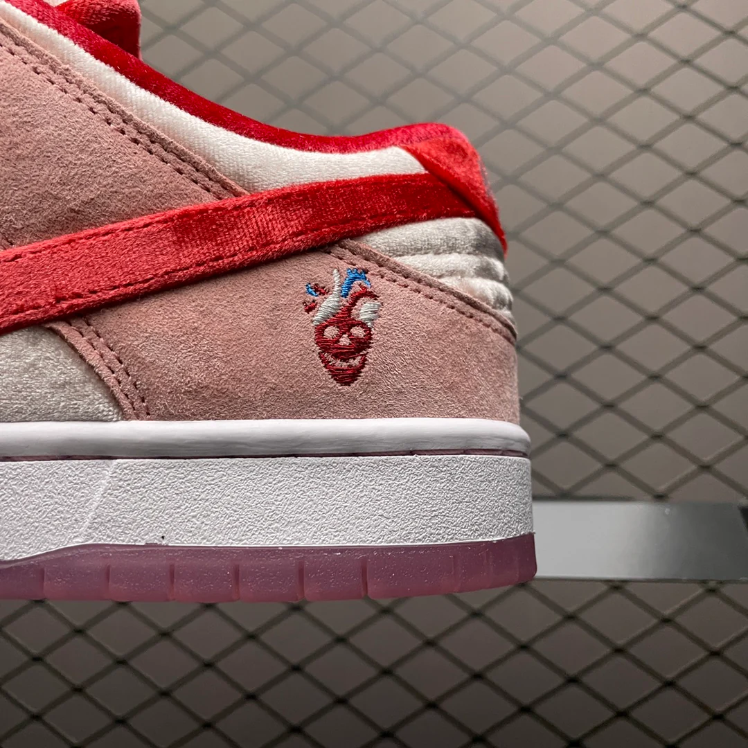 SB Dunk Low StrangeLove Skateboards - Image 5