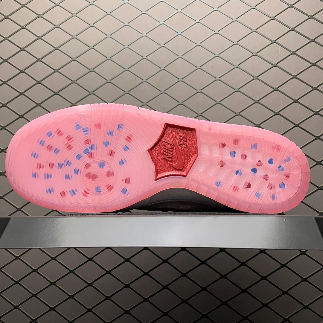 SB Dunk Low StrangeLove Skateboards - Image 6