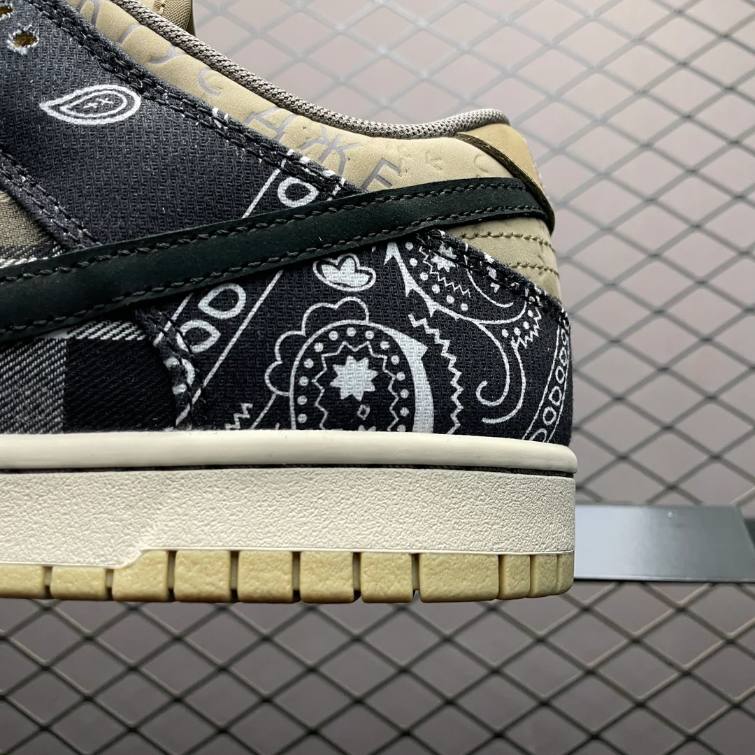 SB Dunk Low Travis Scott Cactus Jack - Image 5