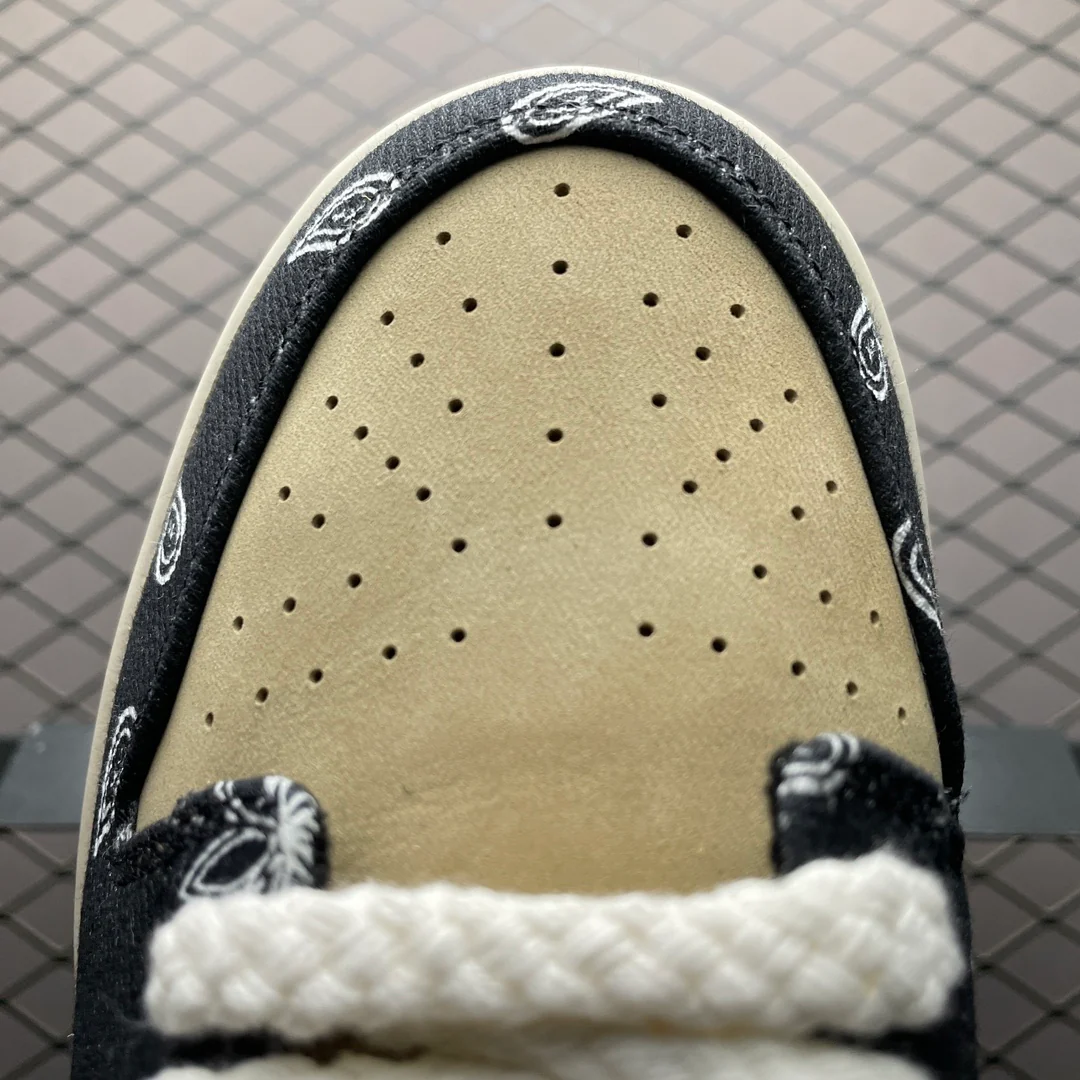 SB Dunk Low Travis Scott Cactus Jack - Image 8