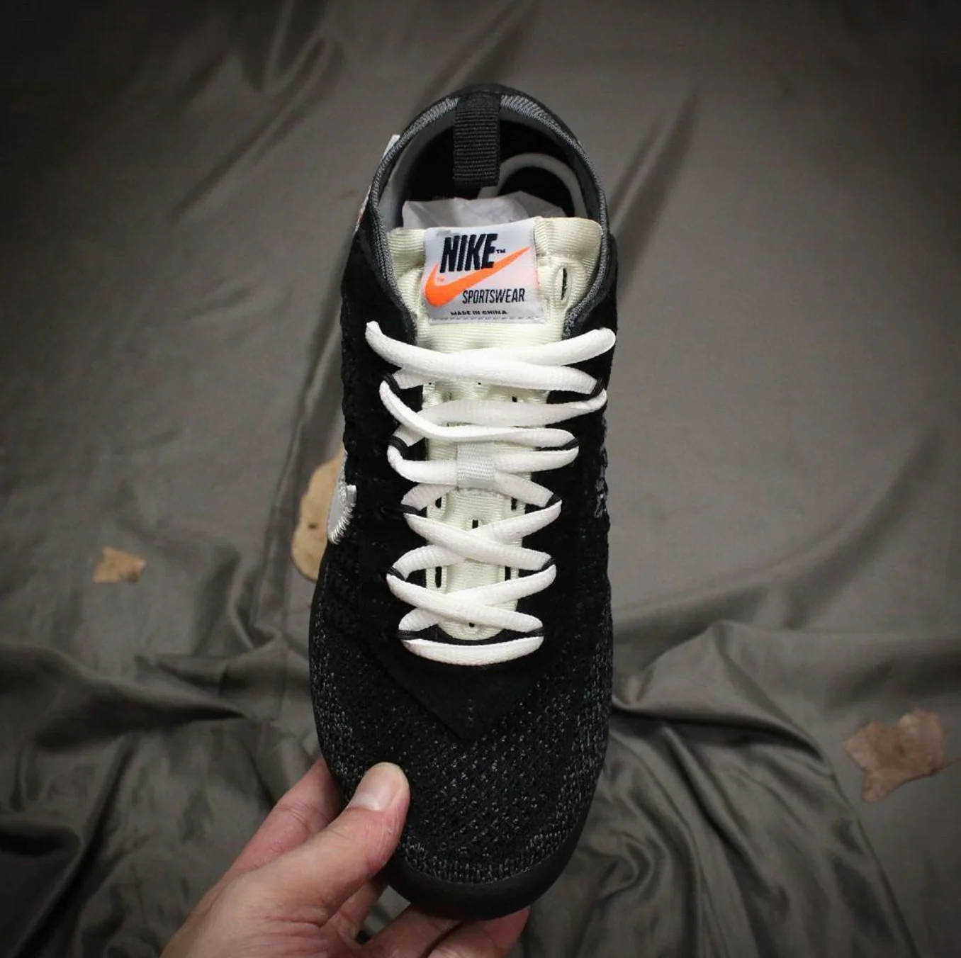 Vapourmax x OW "THE TEN" Black - Image 3