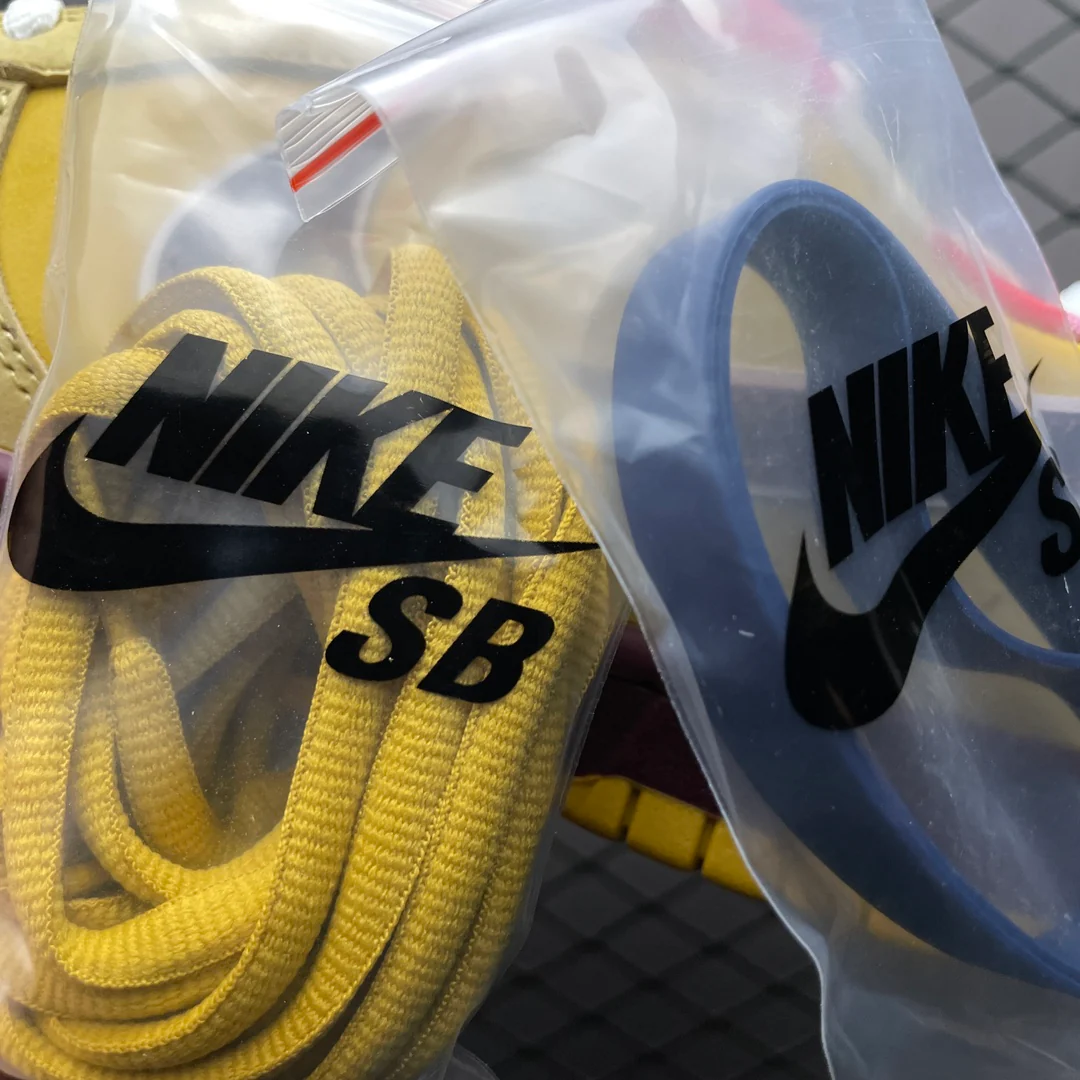 Concepts SB Dunk Low Yellow Lobster - Image 9