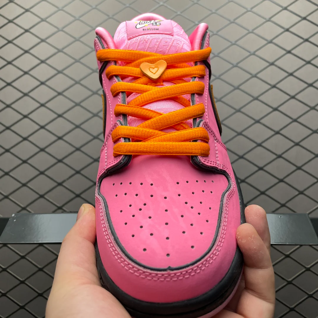 Powerpuff Girls SB Dunk Low "Blossom" - Image 10