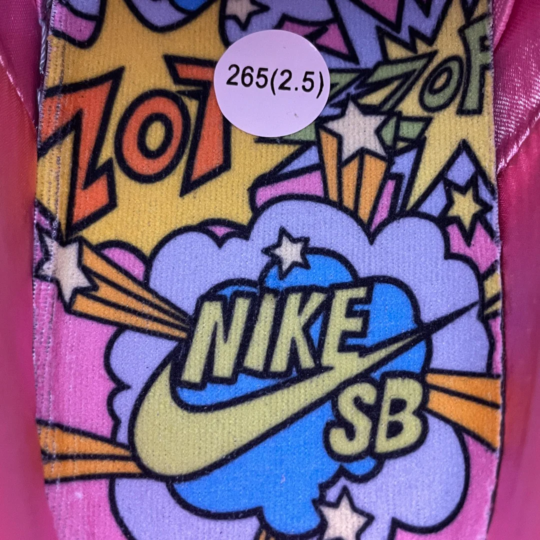 Powerpuff Girls SB Dunk Low "Blossom" - Image 9