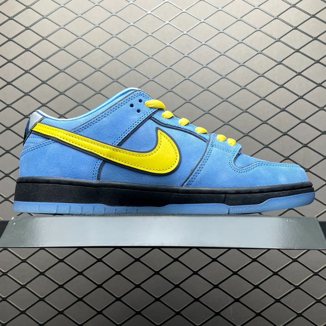 Powerpuff Girls SB Dunk Low "Bubbles" - Image 4