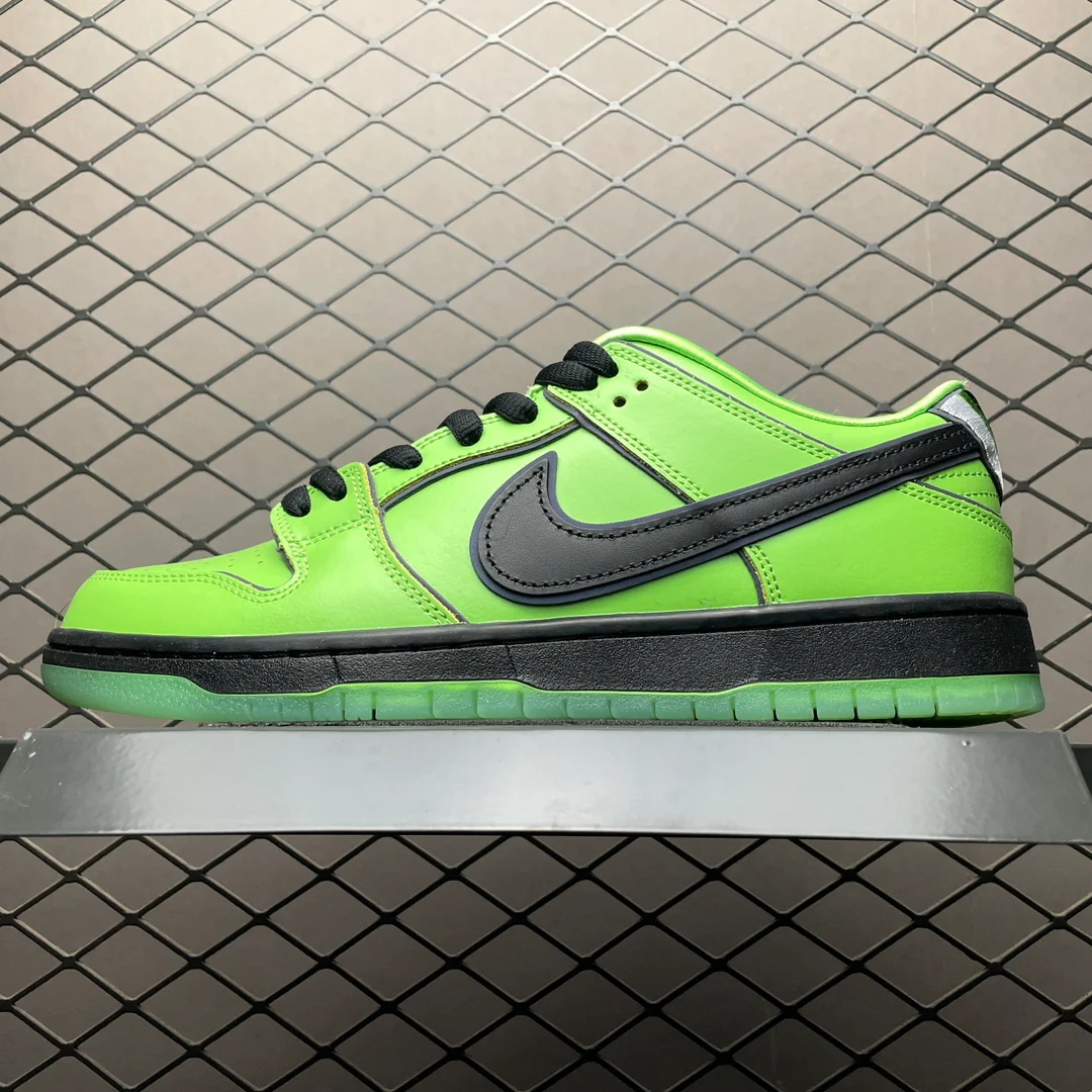 Powerpuff Girls SB Dunk Low "Buttercup" - Image 2