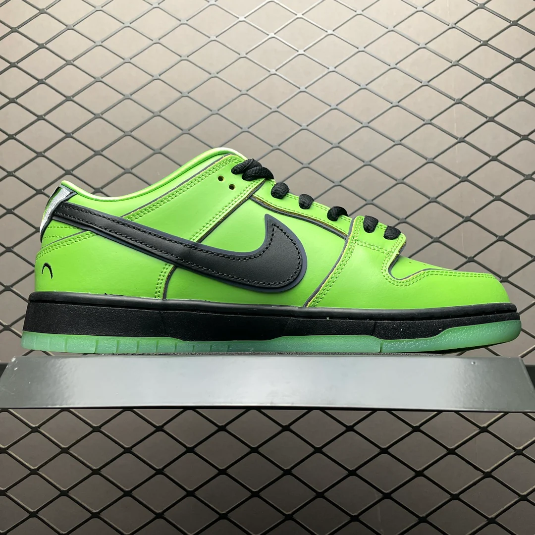 Powerpuff Girls SB Dunk Low "Buttercup" - Image 4