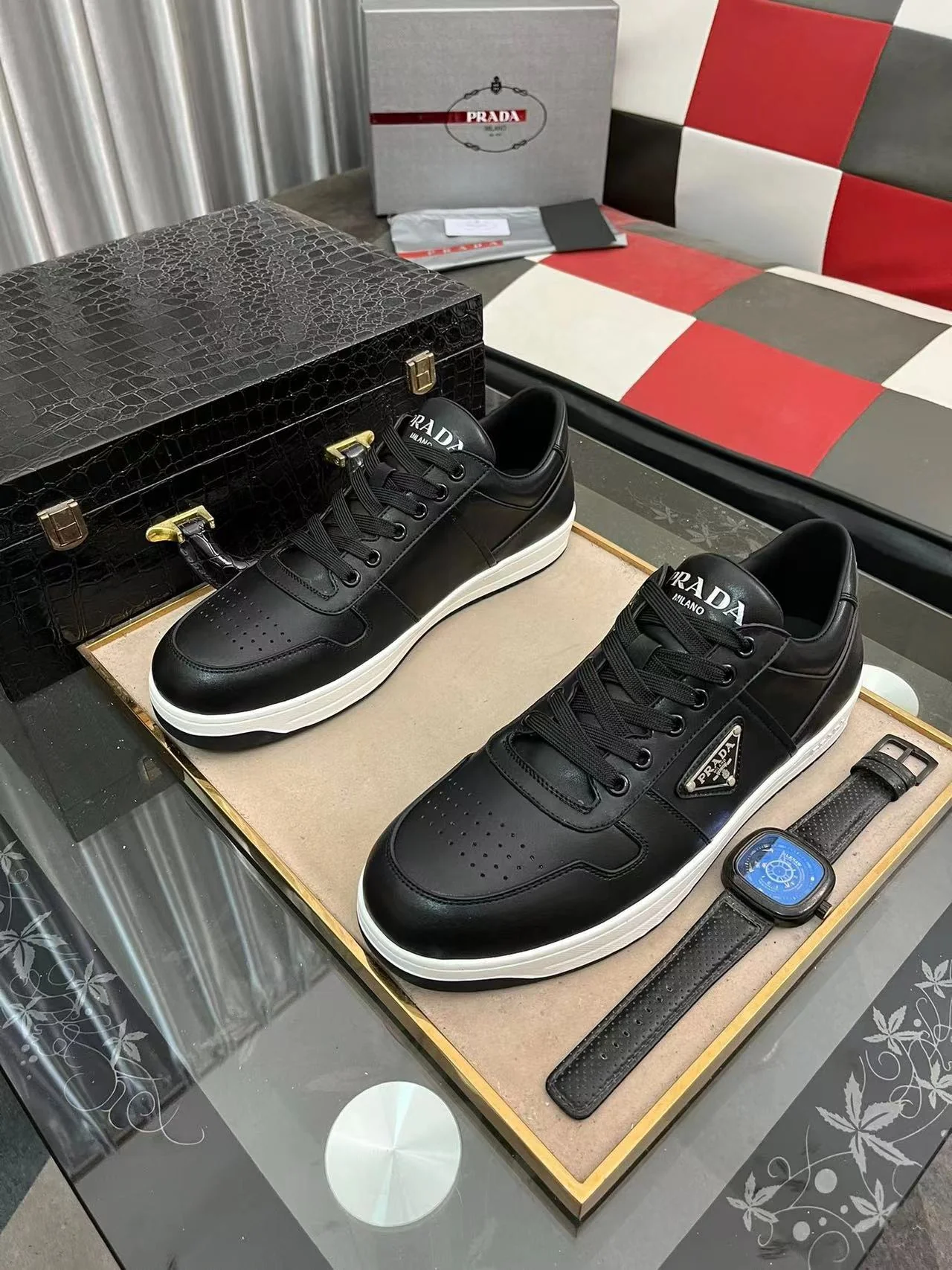 Prada Downtown Black - Image 9
