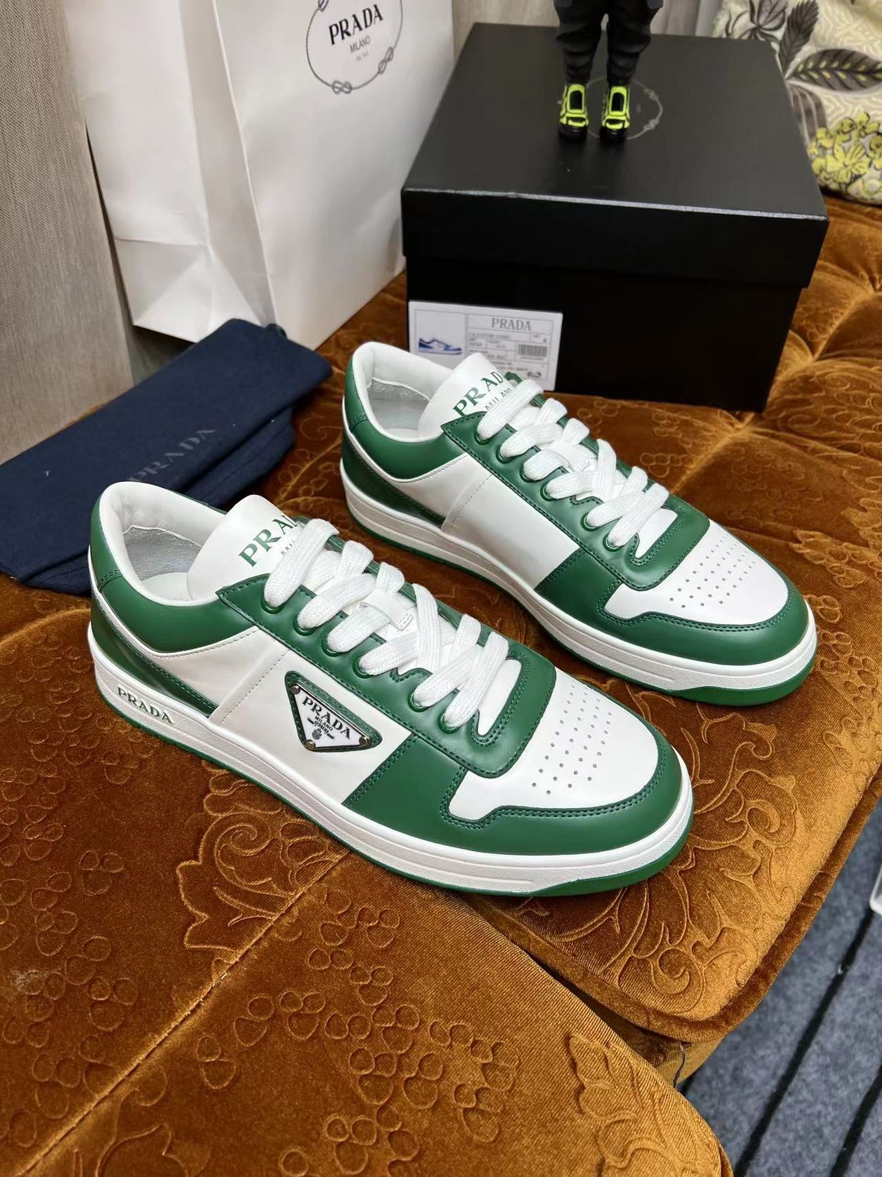 Prada Downtown Green - Image 10
