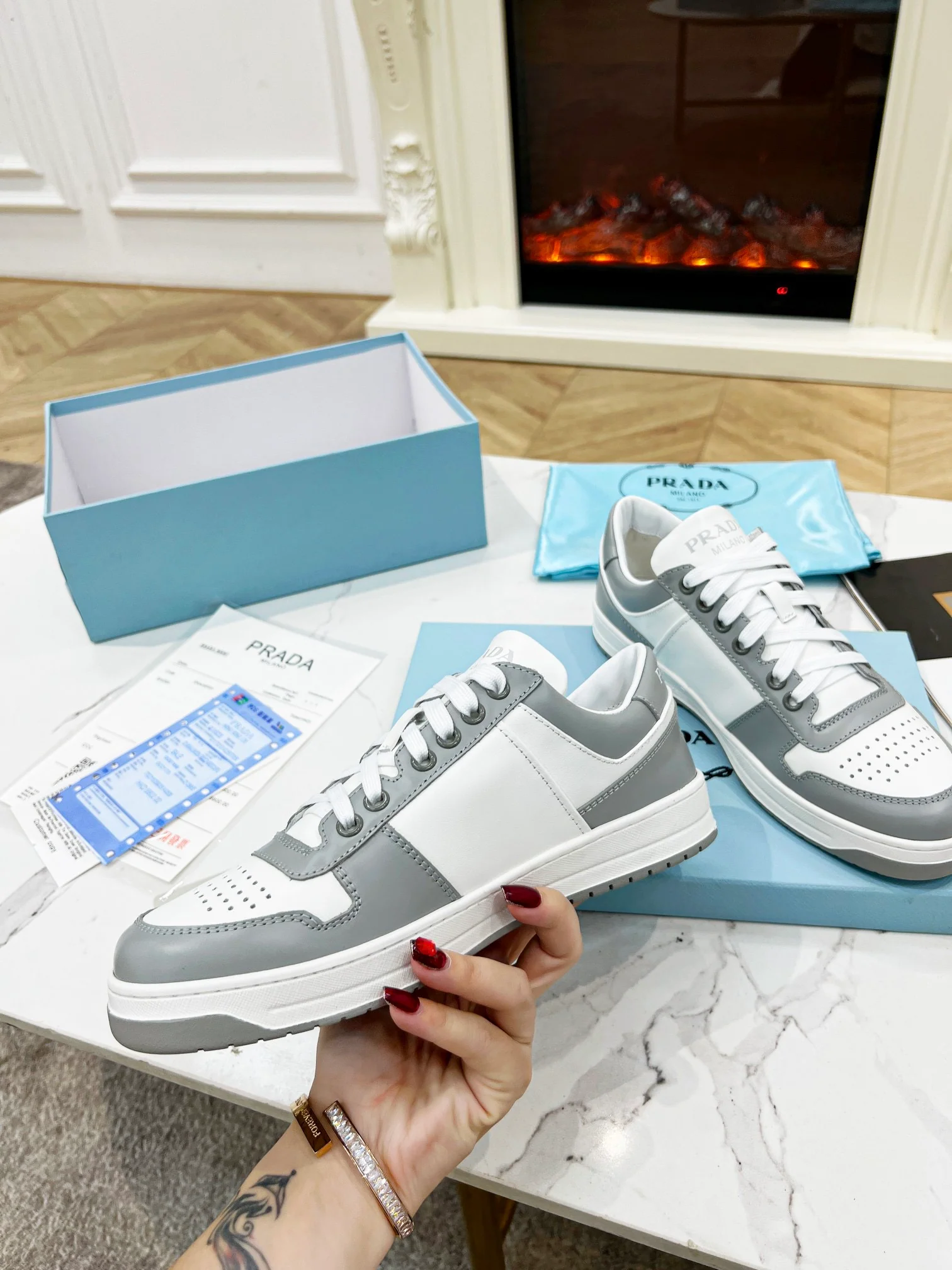 Prada Downtown Grey - Image 7