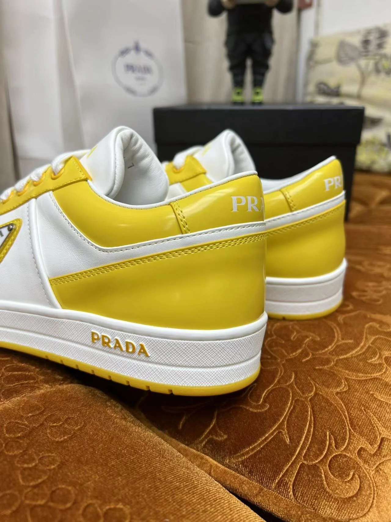 Prada Downtown Yellow - Image 5
