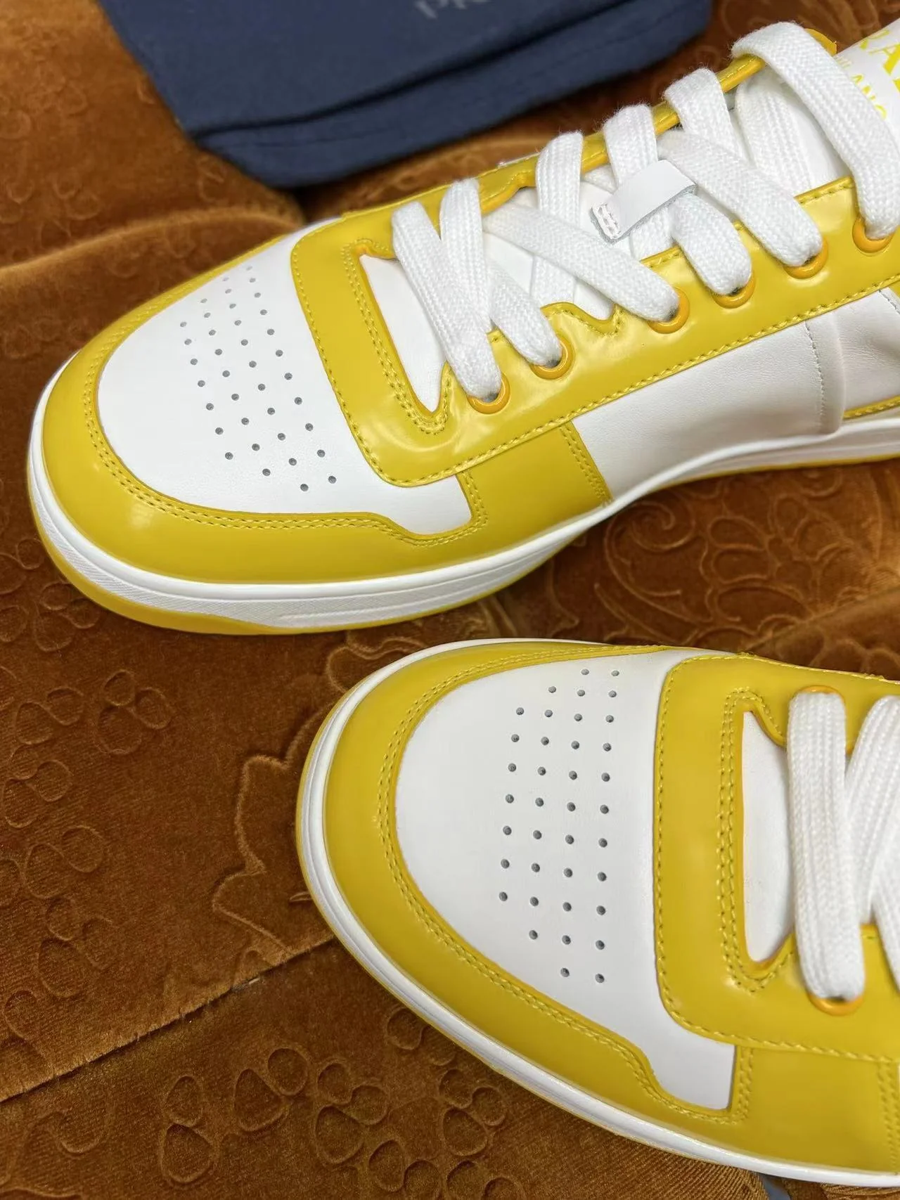 Prada Downtown Yellow - Image 6