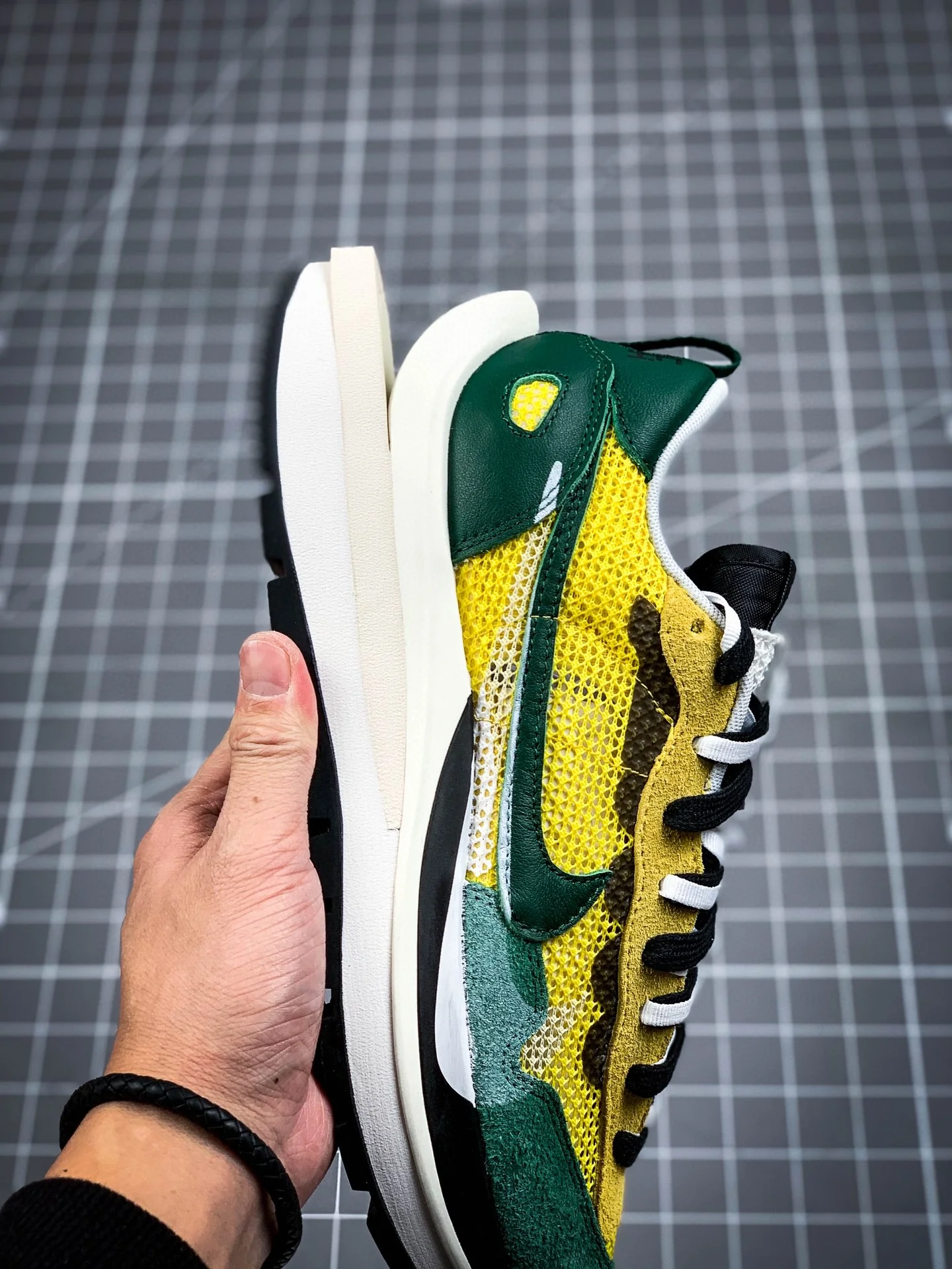 Sacai Vapor Waffle Tour Yellow - Image 9