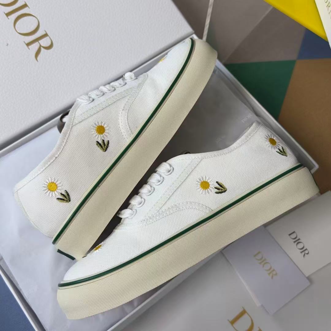 Saltwind Sneaker Daisy Motif on White Cotton - Image 7