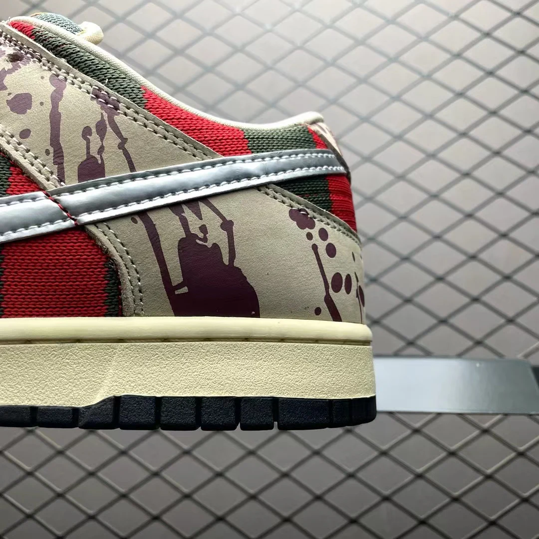 SB Dunk Low 'Freddy Krueger' - Image 5