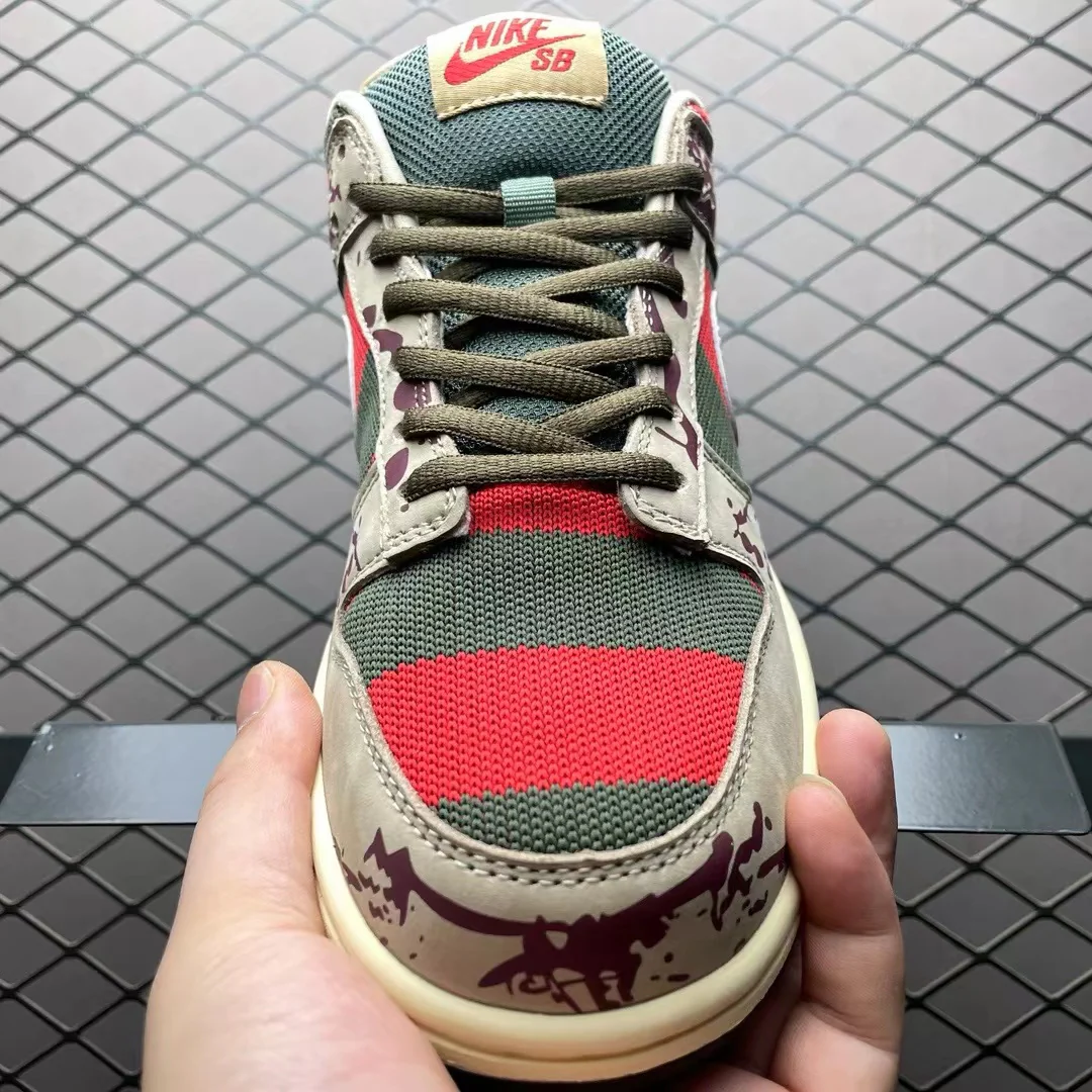 SB Dunk Low 'Freddy Krueger' - Image 9