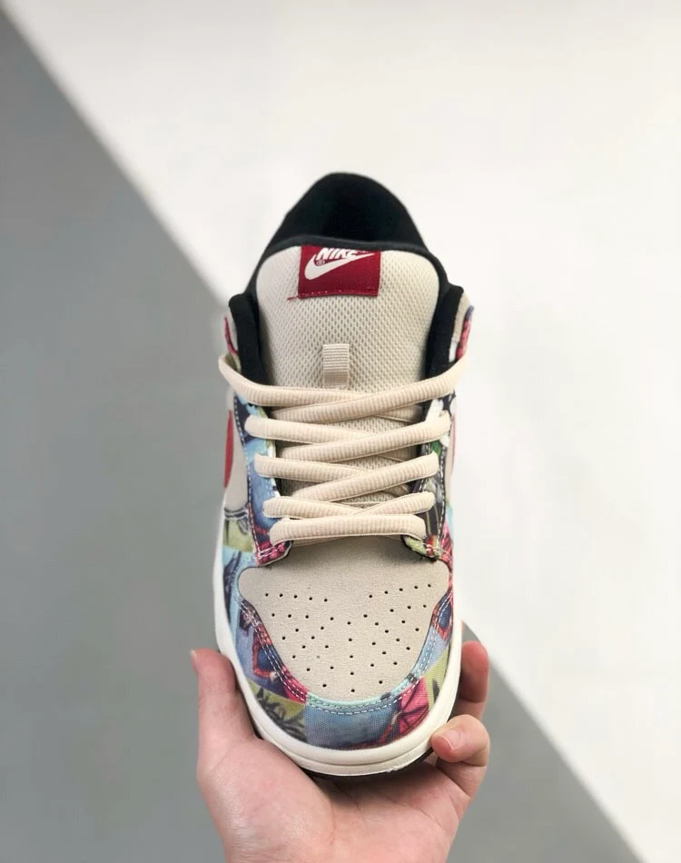 SB Dunk Low Paris - Image 7