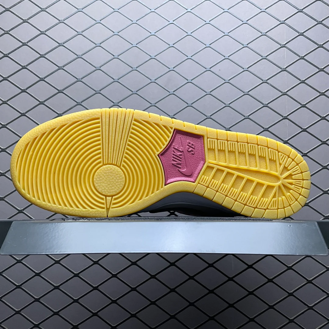 SB Dunk Parra Abstract Art (2021) - Image 6