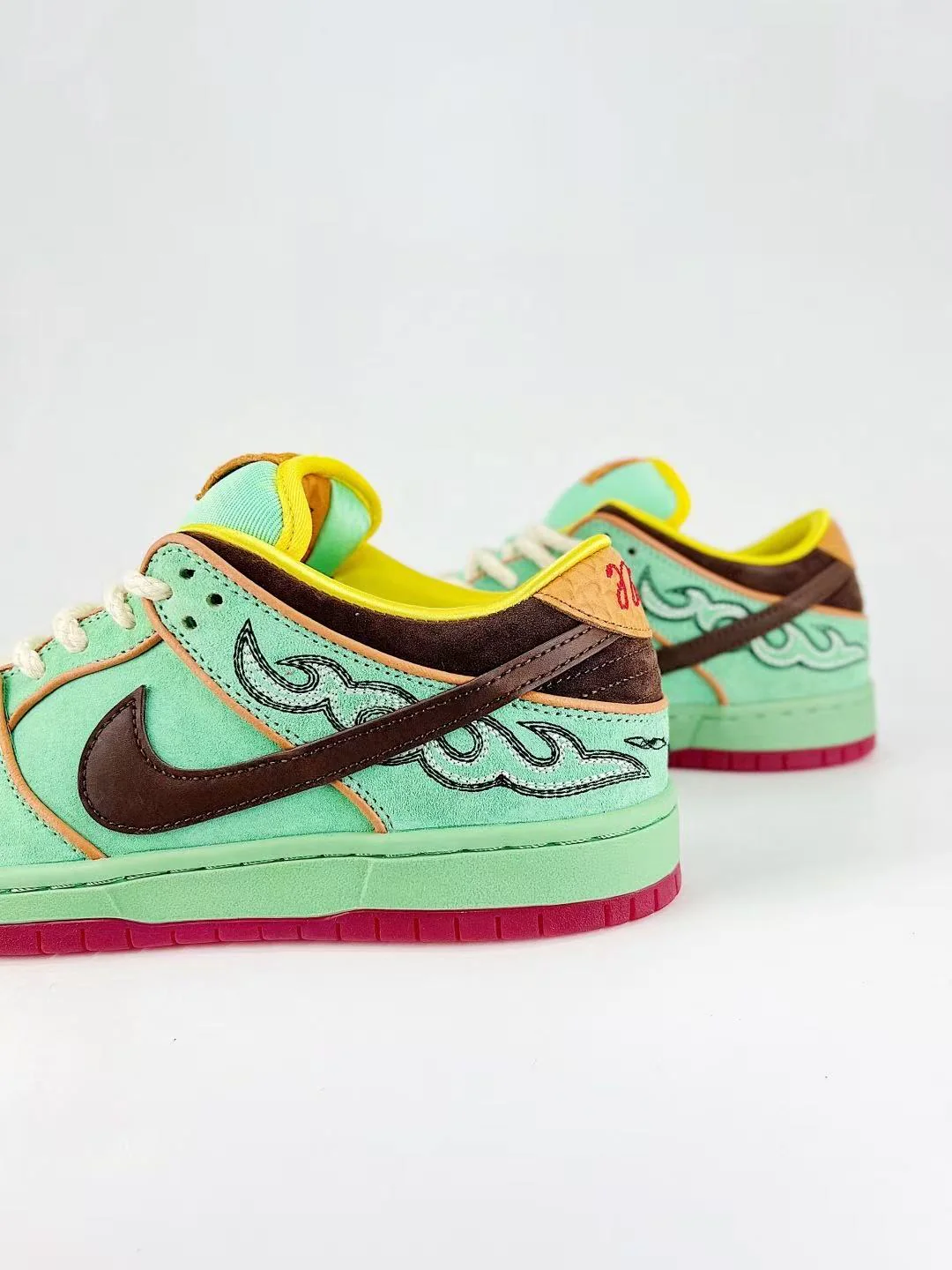 SB Dunk X Rodeo - Image 2