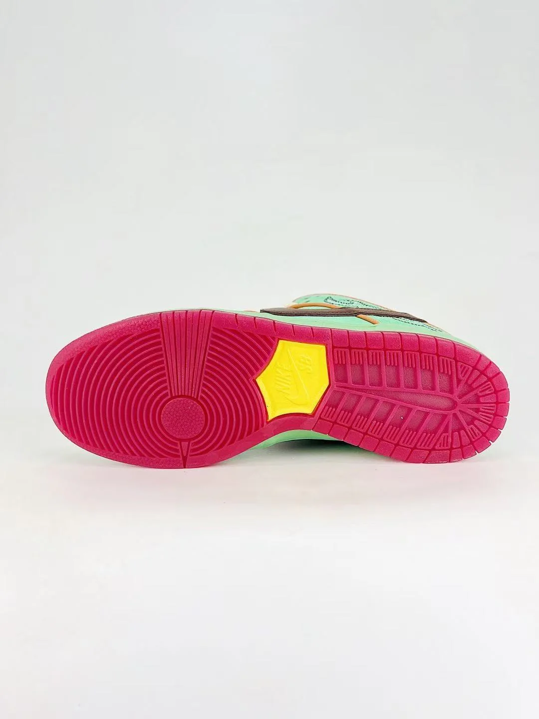 SB Dunk X Rodeo - Image 3