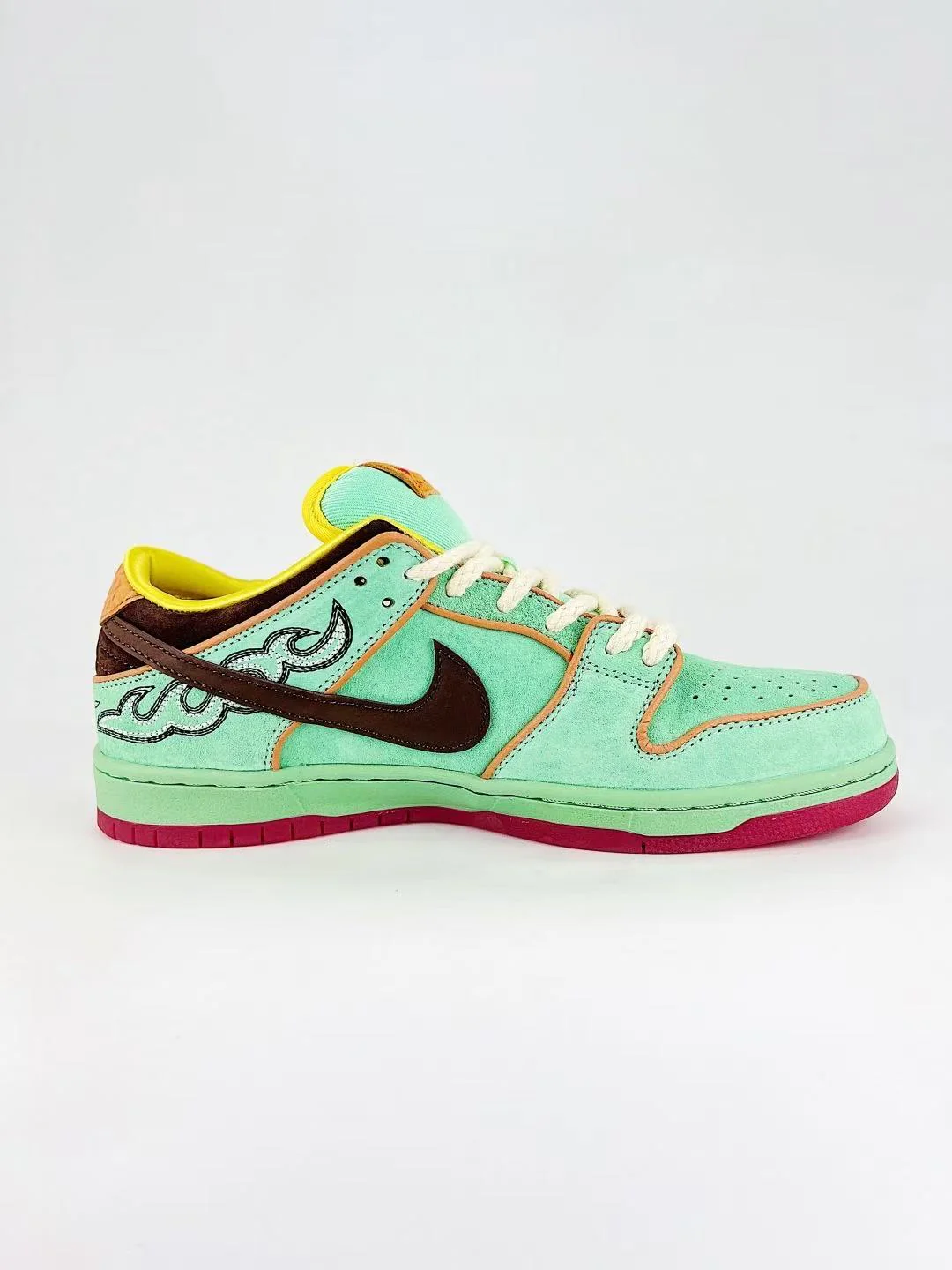 SB Dunk X Rodeo - Image 4