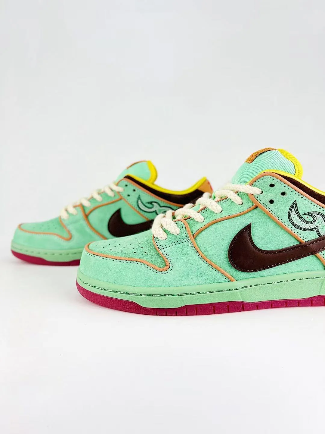 SB Dunk X Rodeo - Image 5