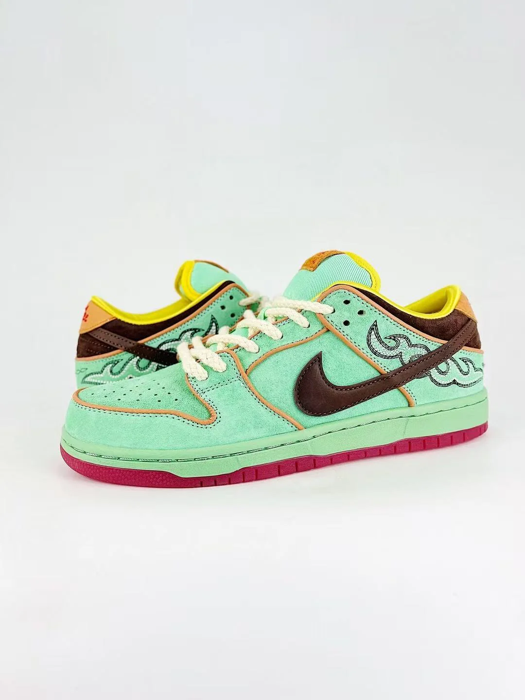 SB Dunk X Rodeo - Image 7