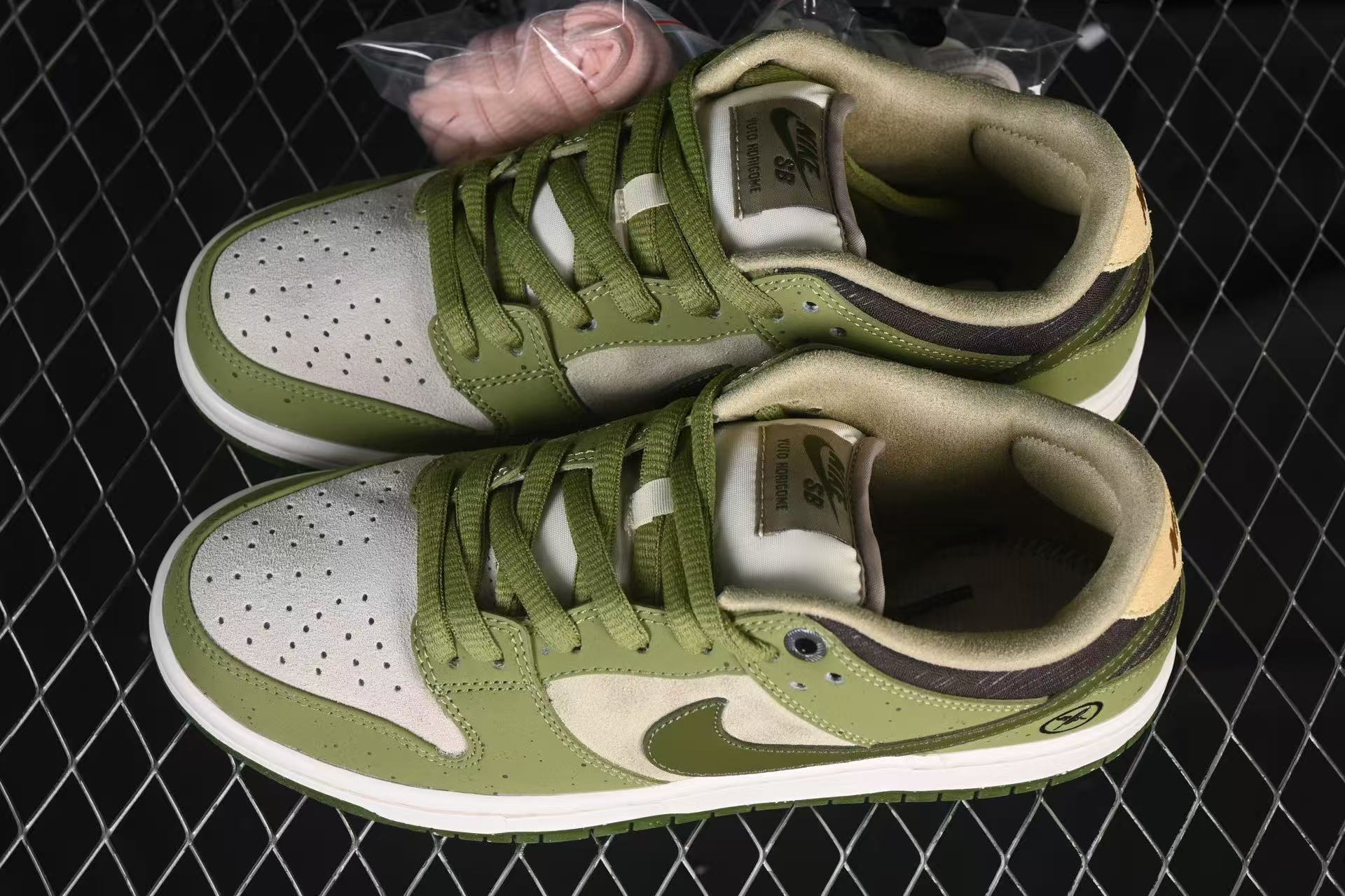 SB Dunk X Yuto Horigome Matcha - Image 2
