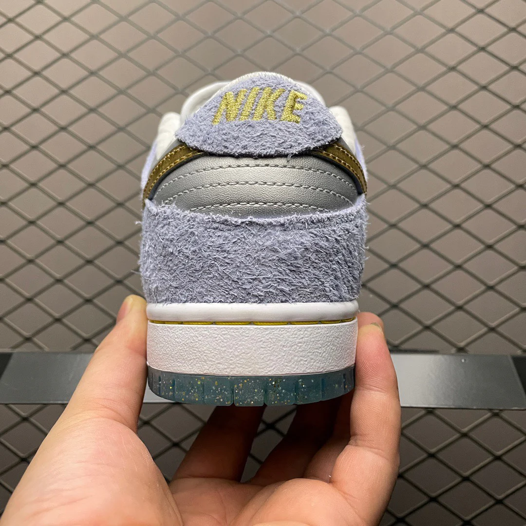 Sean Cliver X SB Dunk - Image 3