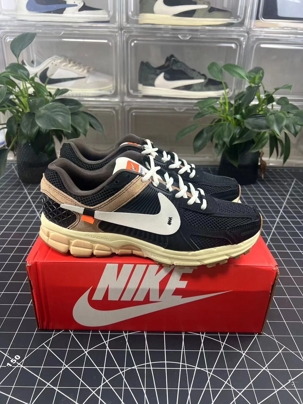 Vomero 5 x OW Black Customs - Image 2