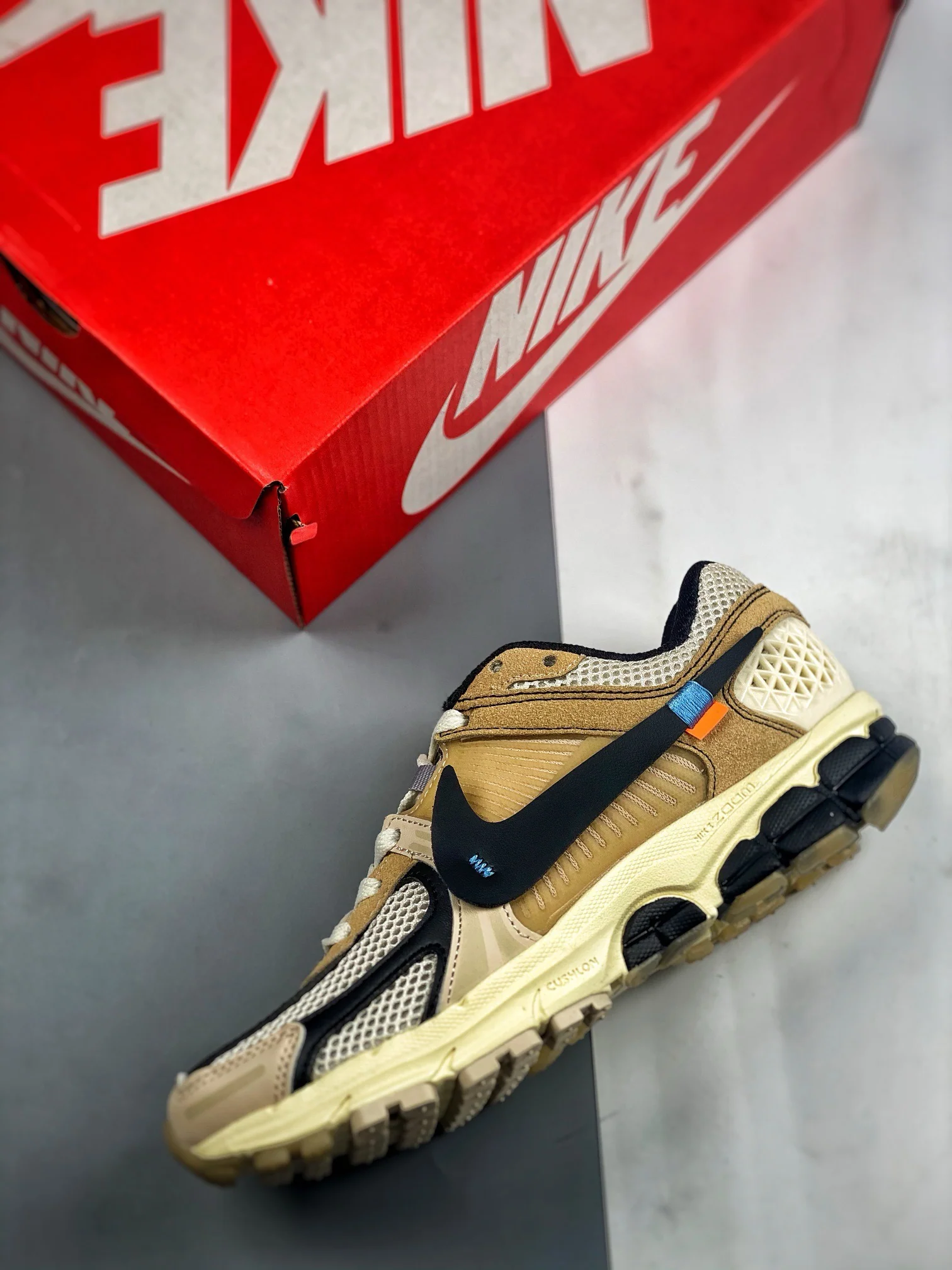 Vomero 5 x OW Sail Customs - Image 3