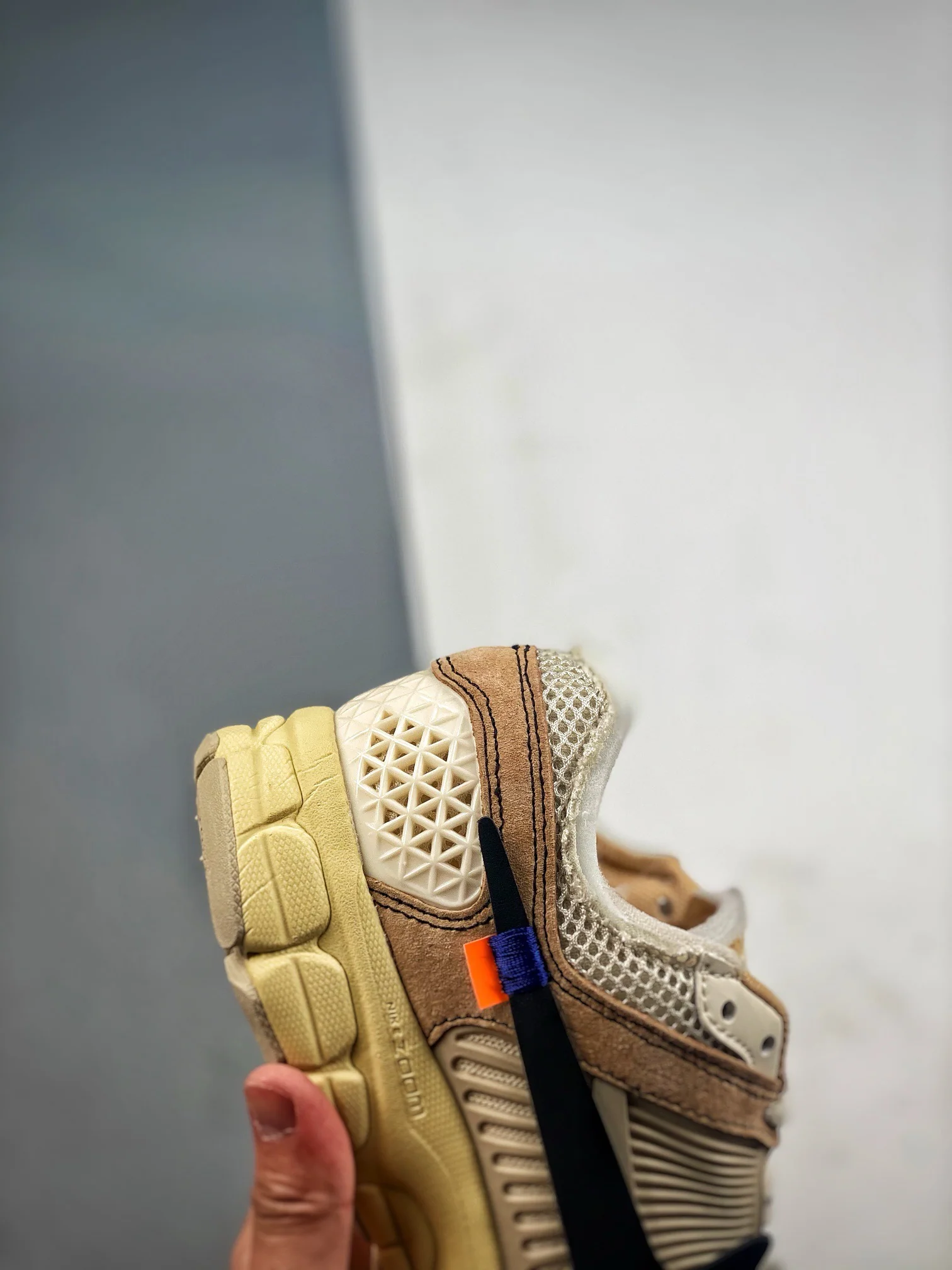 Vomero 5 x OW White Customs - Image 10