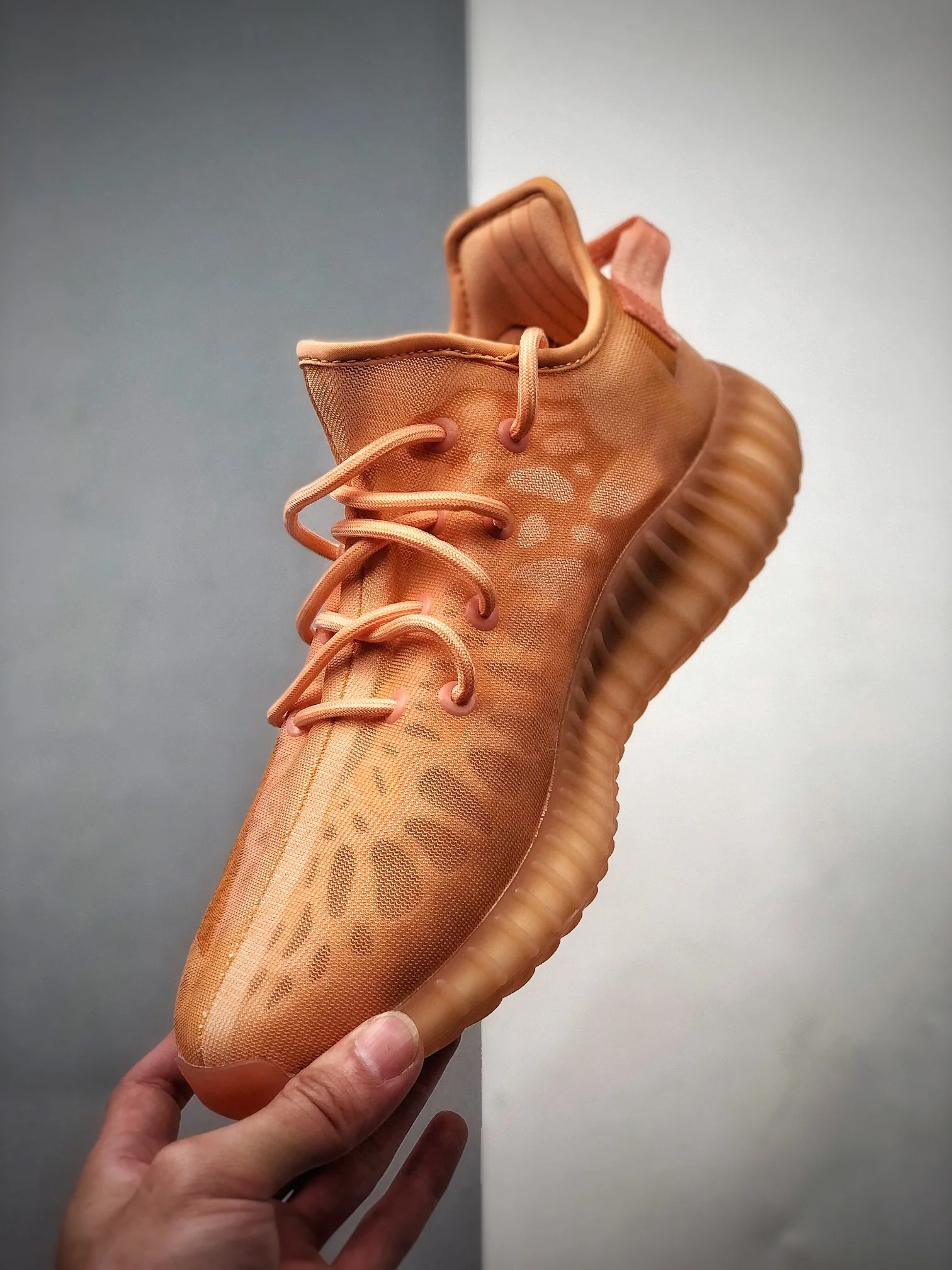 YZY 350 Mono Clay - Image 4