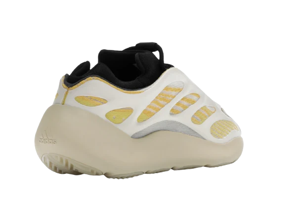 YZY 700 V3 Safflower - Image 3
